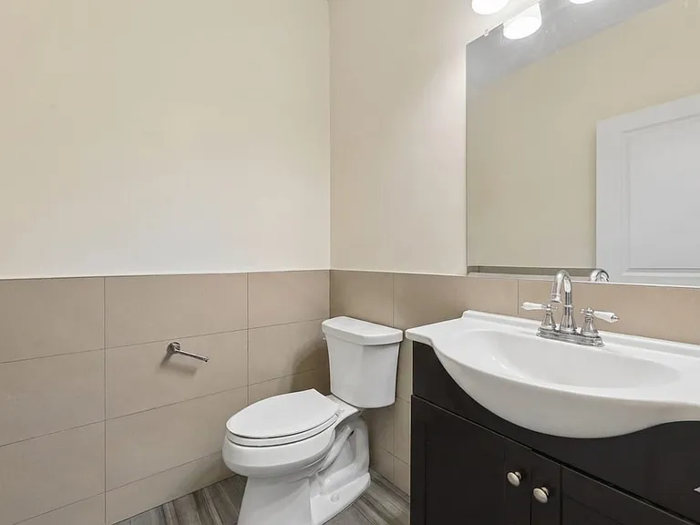 294-296 Tenafly Rd — Photo 28