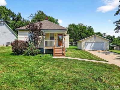 134 Cumberland Ave, Maryland Heights, MO, 63043