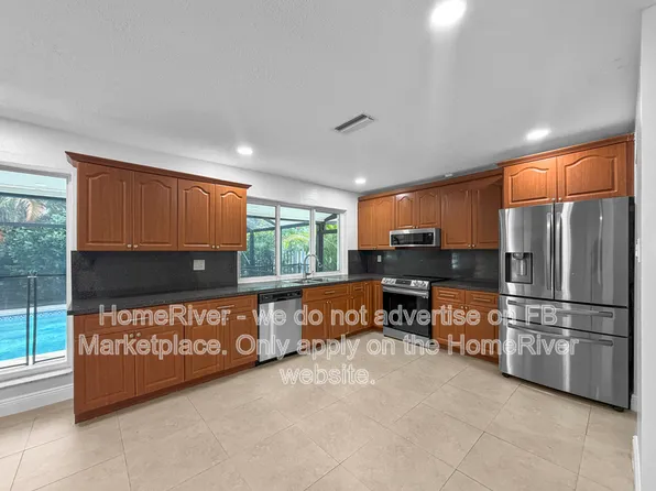 8210 NW 20th Ct, Sunrise, FL 33322
