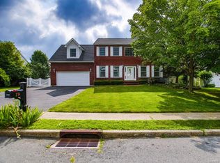 19 Walden Estates Rd, Walden, NY 12586