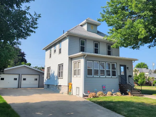153 Olmstead St, Waupun, WI 53963