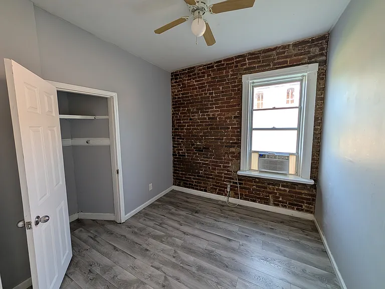 4733 McMillan Ave #1F — Photo 11