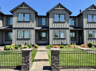 5531 SE Logan Ln, Hillsboro, OR 97123