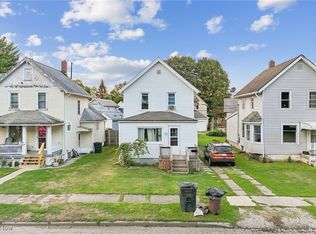 1611 E 48th St, Ashtabula, OH 44004