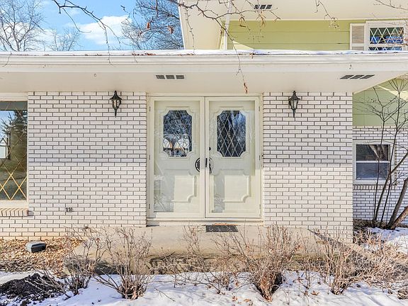 4th image of 2130 Louis Ln