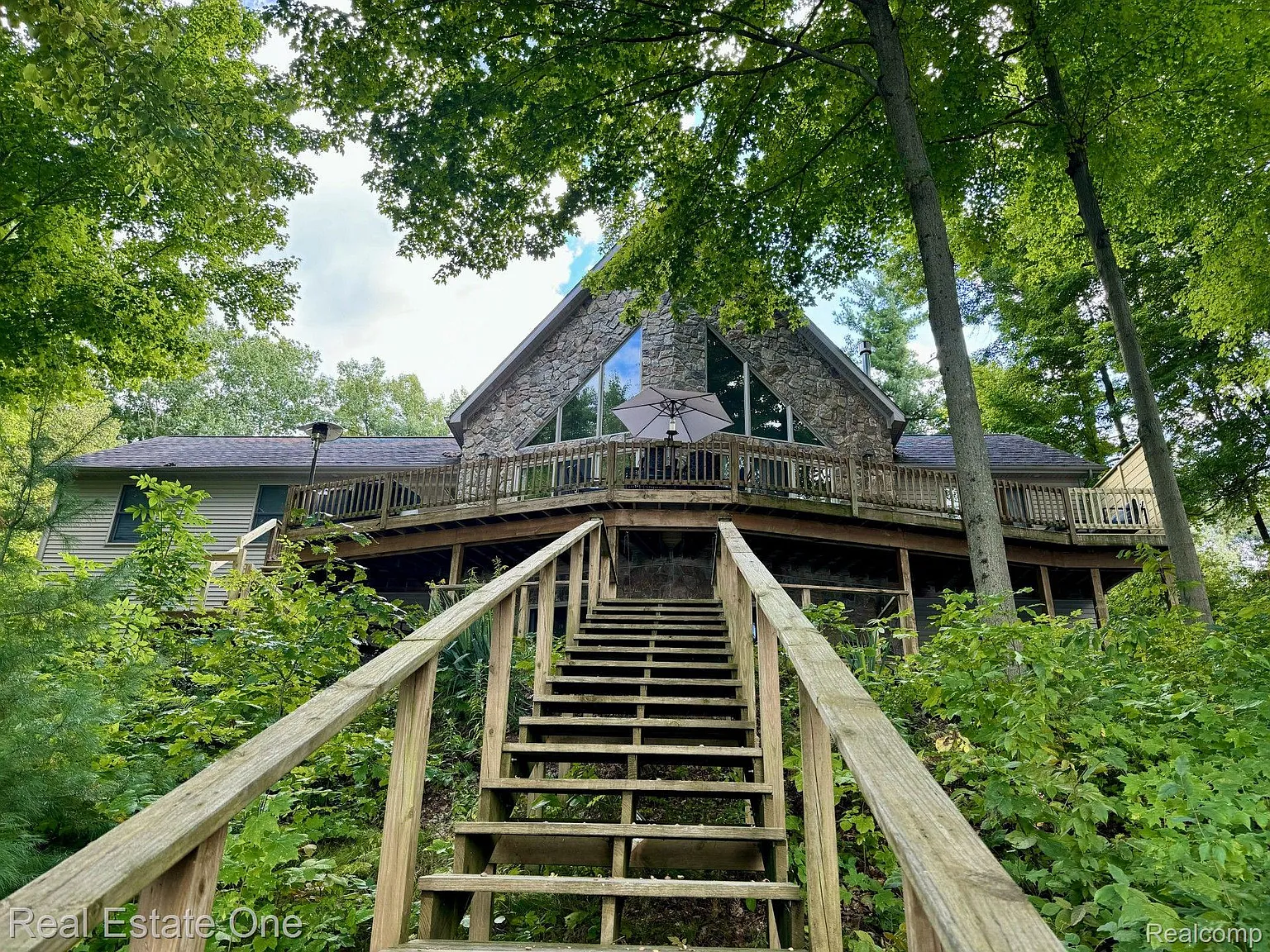 4694 Howell Rd photo 1