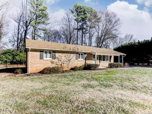 123 Burton Hills Cir, Gastonia, NC 28054