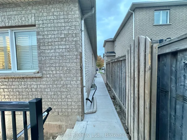 145 McLaughlin Ave #Basement, Milton, ON L9T 7P5