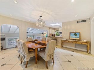 7020 SW 60th St, Miami, FL 33143