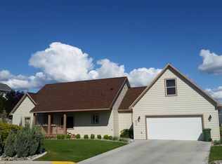 606 Quassia Rd, Omak, WA 98841