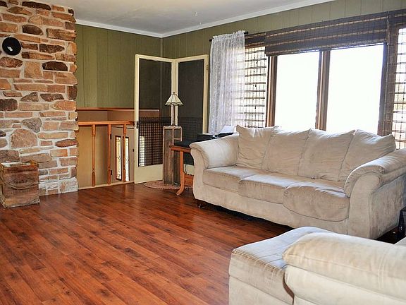 5th image of 1401 Lily Ln