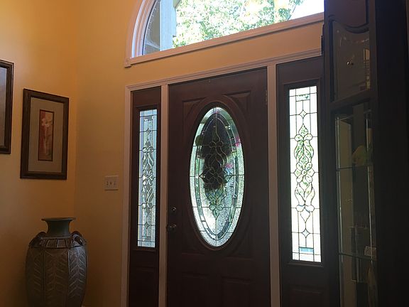 4th image of 192 Fairview Ct