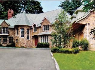 1257 Country Club Rd, Gladwyne, PA 19035