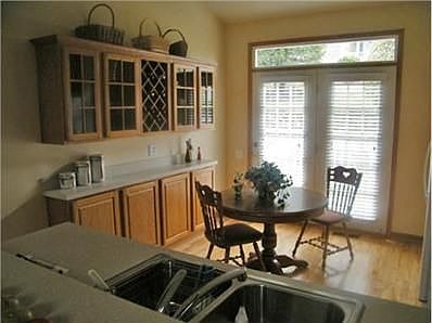 5th image of 11563 Lake Shore Dr