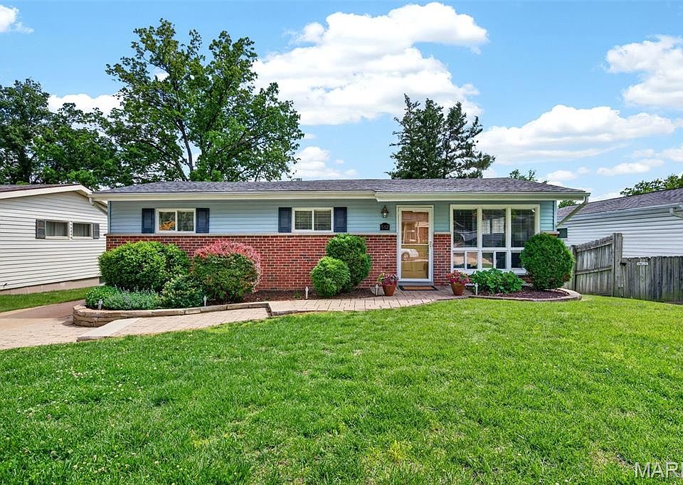 1st image of 512 Acorn Dr
