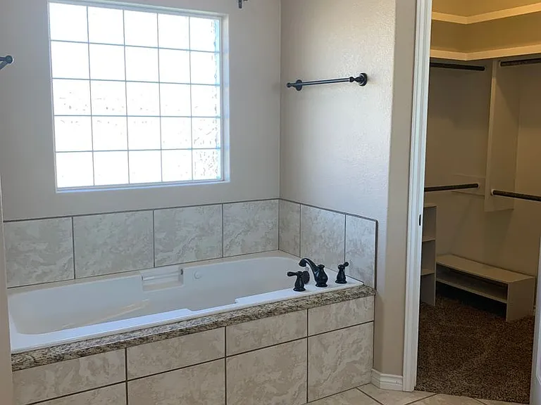 4301 Sandstone Dr — Photo 11