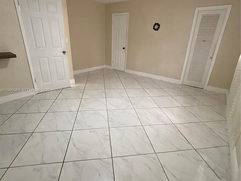 839 S Highland Dr — Photo 16