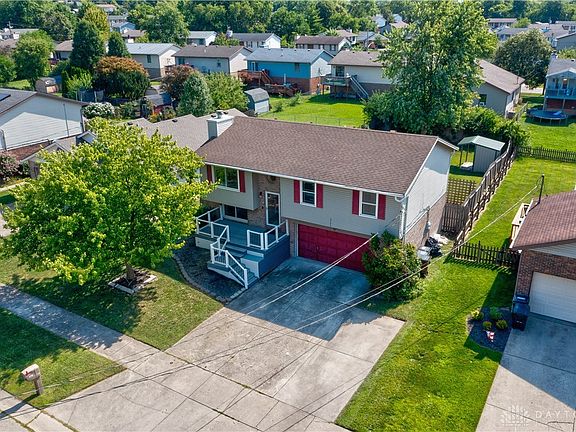 4th image of 2733 Bradford Dr