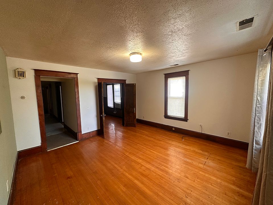 1st image of 229 Humboldt Ave N APT A