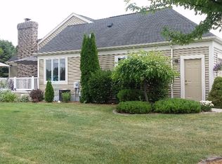 5601 Meadow View Dr, Bay City, MI