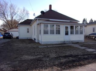 403 E 2nd St, Madison, NE 68748