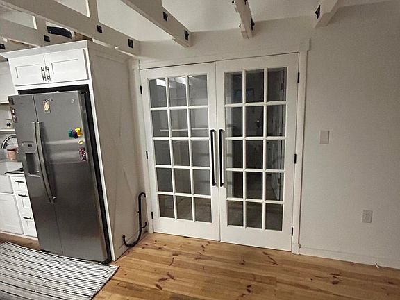 5th image of 1565 Government St