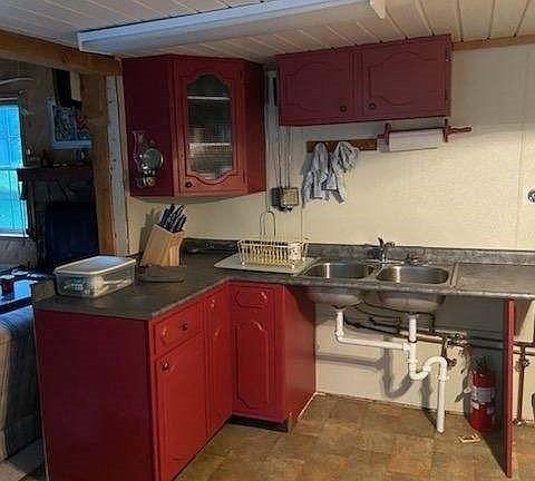 3rd image of 152 Kemp Run Rd