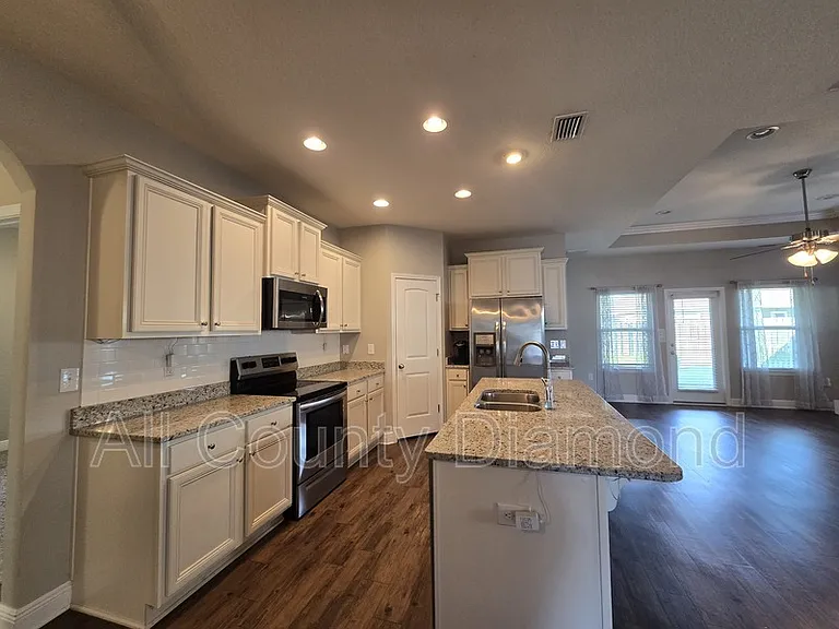108 Redfish Way — Photo 7