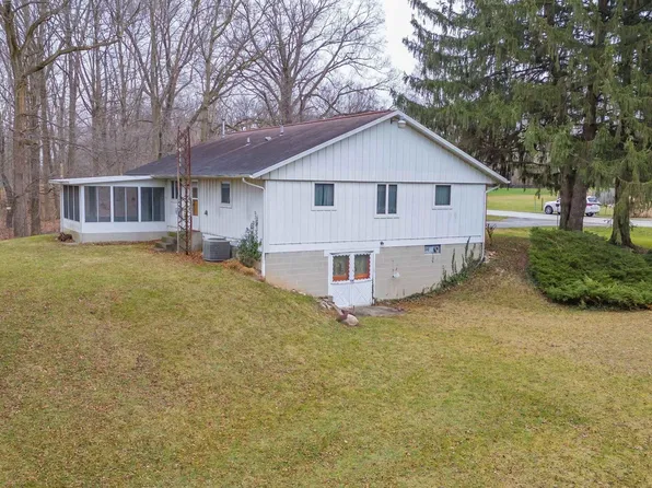 636 W 250th Rd S, Wabash, IN 46992