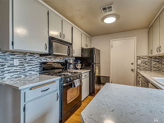 5th image of 1747 NW Kimball St