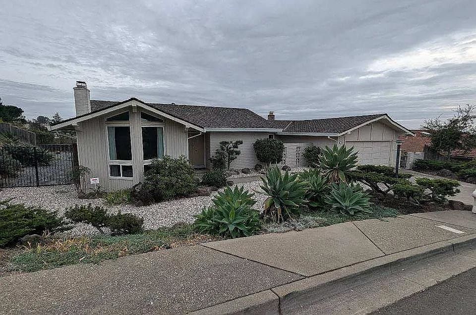 1st image of 3619 Oakes Dr #3619