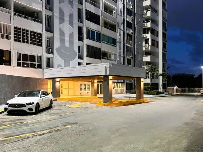 3 Avenida Laguna Gardens Gdn #10J — Photo 15