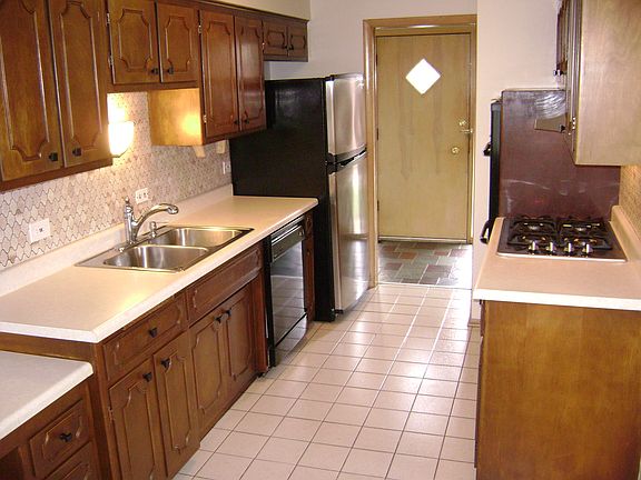 4th image of 10332 Minnick Ave