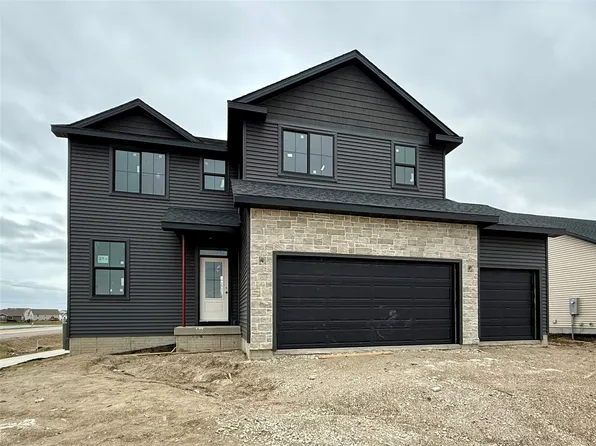 2914 NW Reinhart Dr, Ankeny, IA 50023