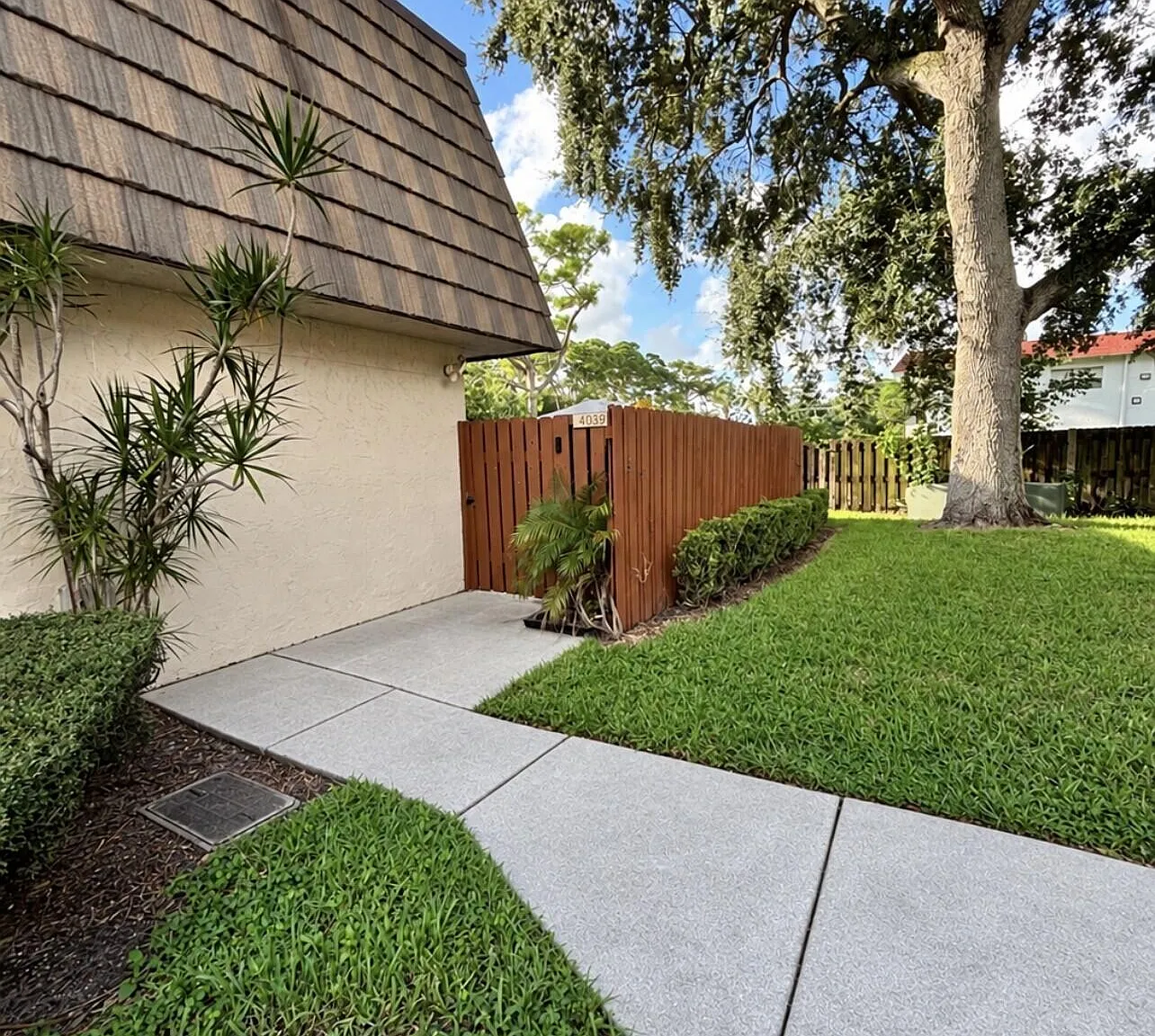 2 bed, 2.5 bath, 1468 sqft, $2,500 — Photo 1