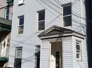22 Lincoln St, Jersey City, NJ 07307
