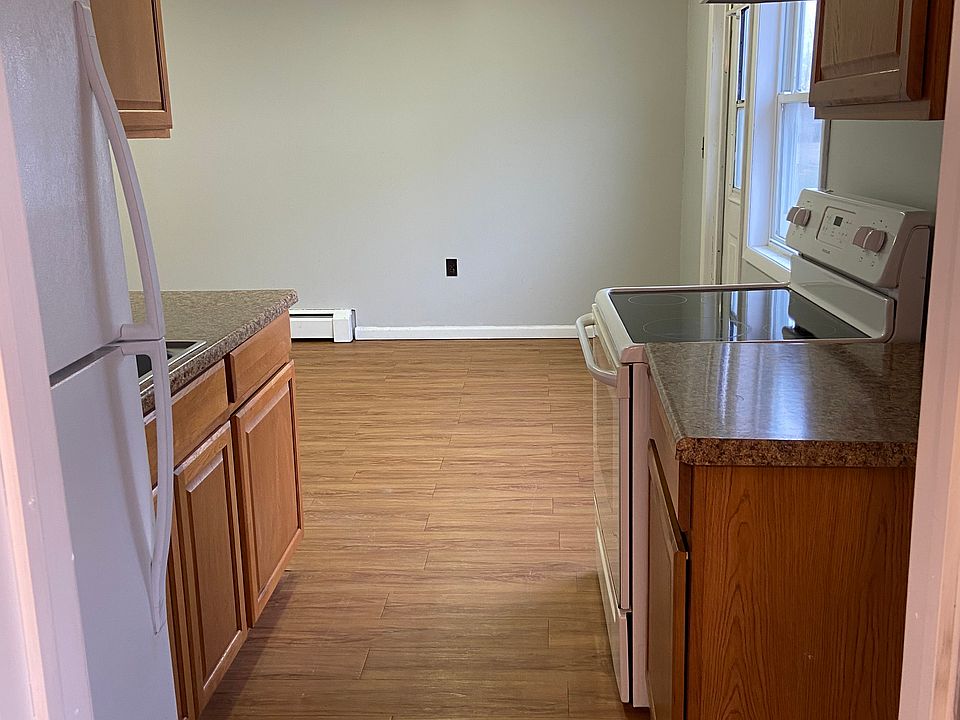 1st image of 110 Sailly Ave #102