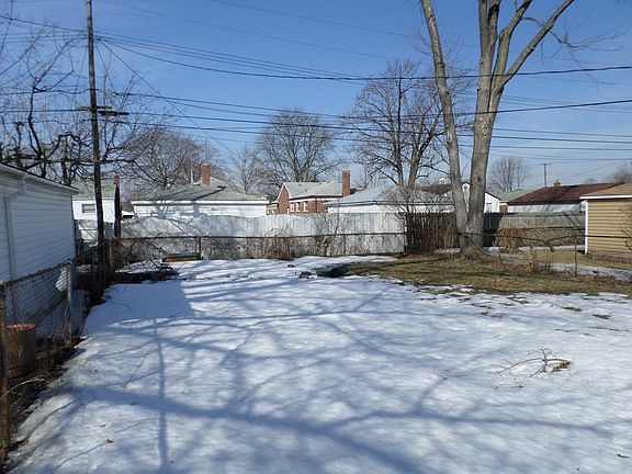 5th image of 241 Deering St