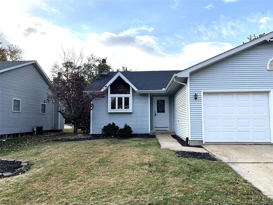 1st image of 1215 Chancellor Dr