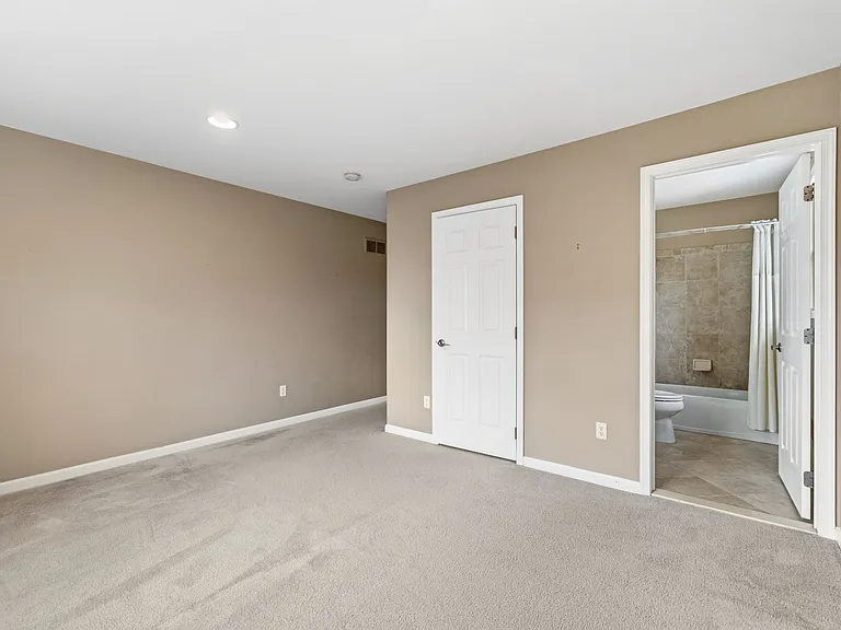 50738 Calvert Isle Dr — Photo 28