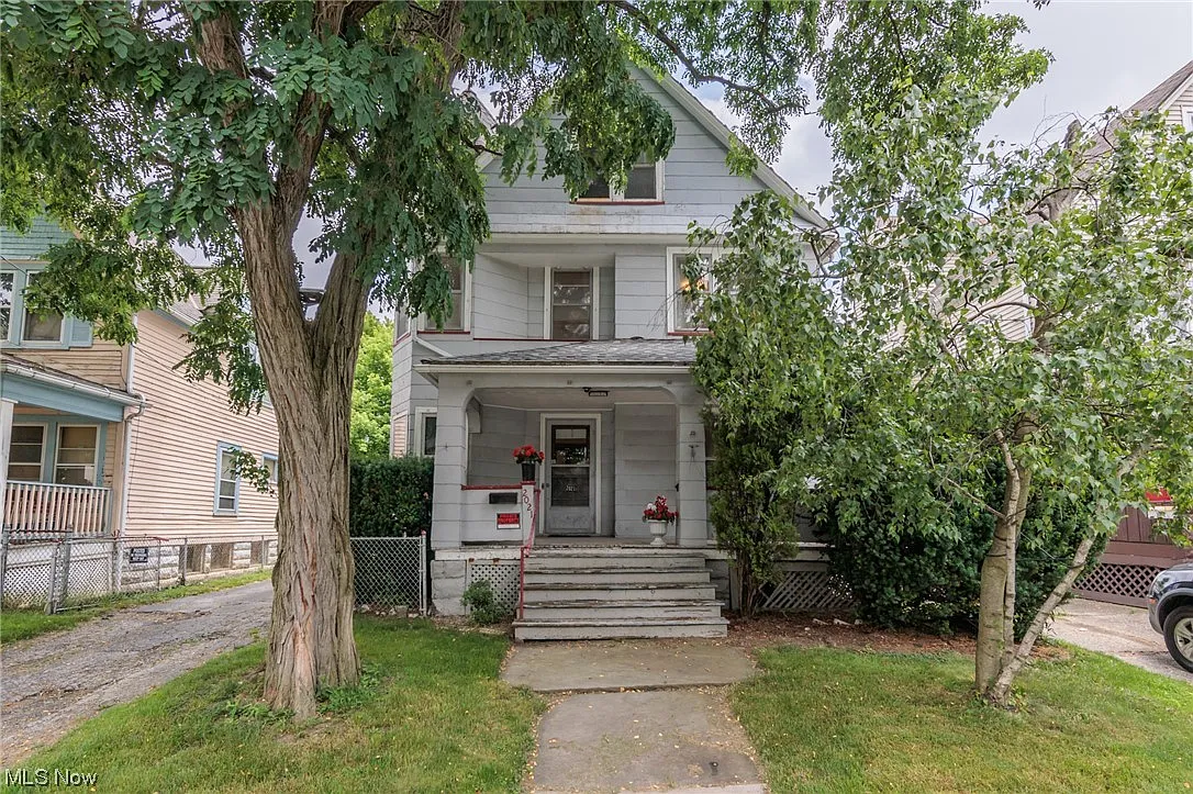 2021 W 100th St photo 1