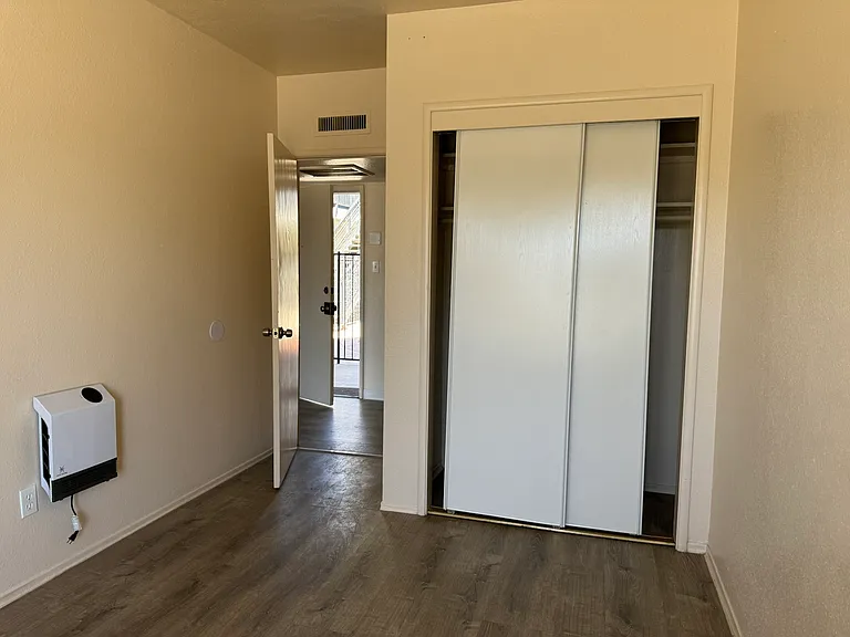 2602 N Fresno St #2 — Photo 6