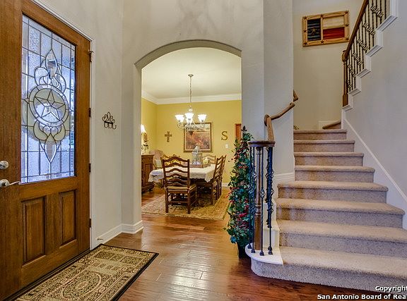 4th image of 3427 Hilldale Point