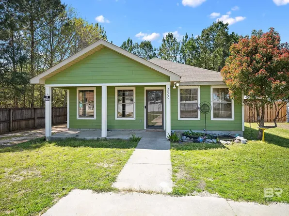 2000 Maria Ln, Lillian, AL 36549