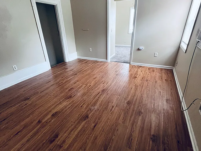 148 W Pike St #3 — Photo 1