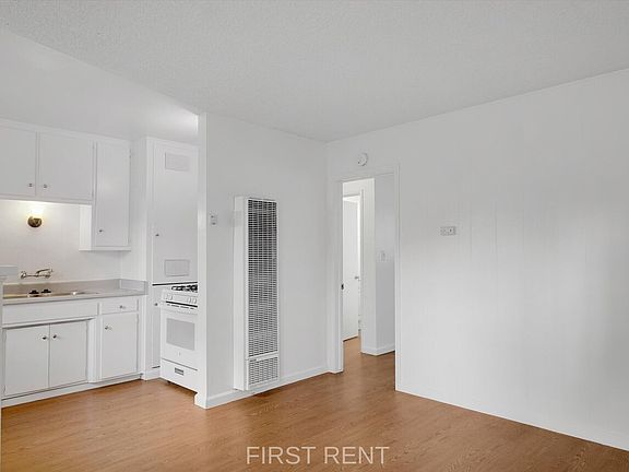 2nd image of 1278 Robinson Ave APT 2