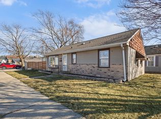 9301 S 54th Ct, Oak Lawn, IL 60453