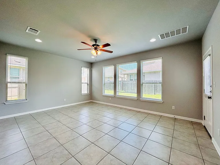 1156 Capra Ln — Photo 31