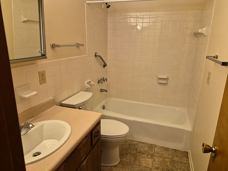 1150 Louisiana Ave — Photo 4