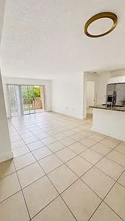 2 bed, 2.0 bath, 887 sqft, $2,250 — Photo 2
